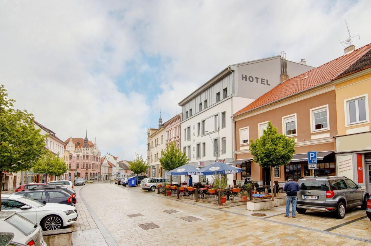 Hotel Koflik Strakonice Eksteriør bilde